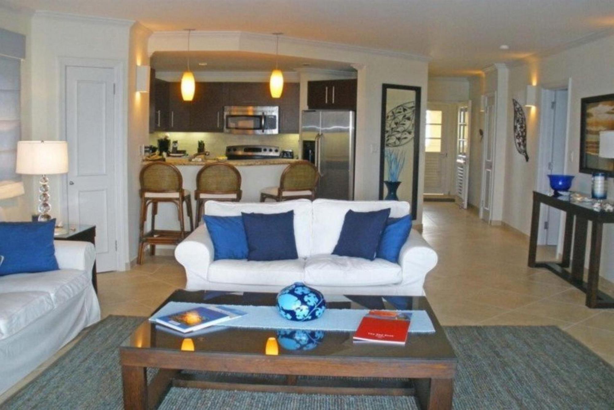 Sapphire Beach Condos Christ Church Habitación foto