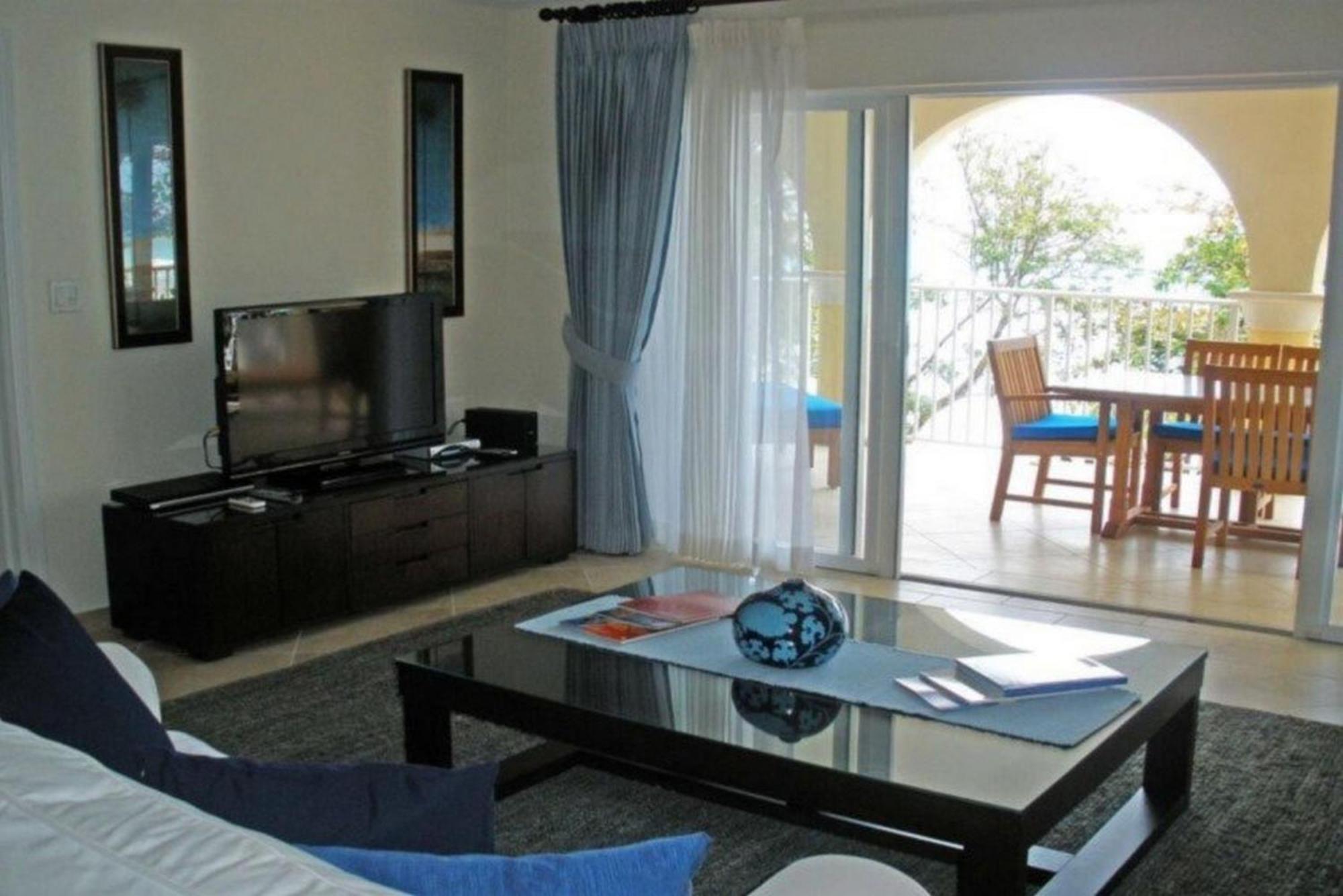 Sapphire Beach Condos Christ Church Habitación foto