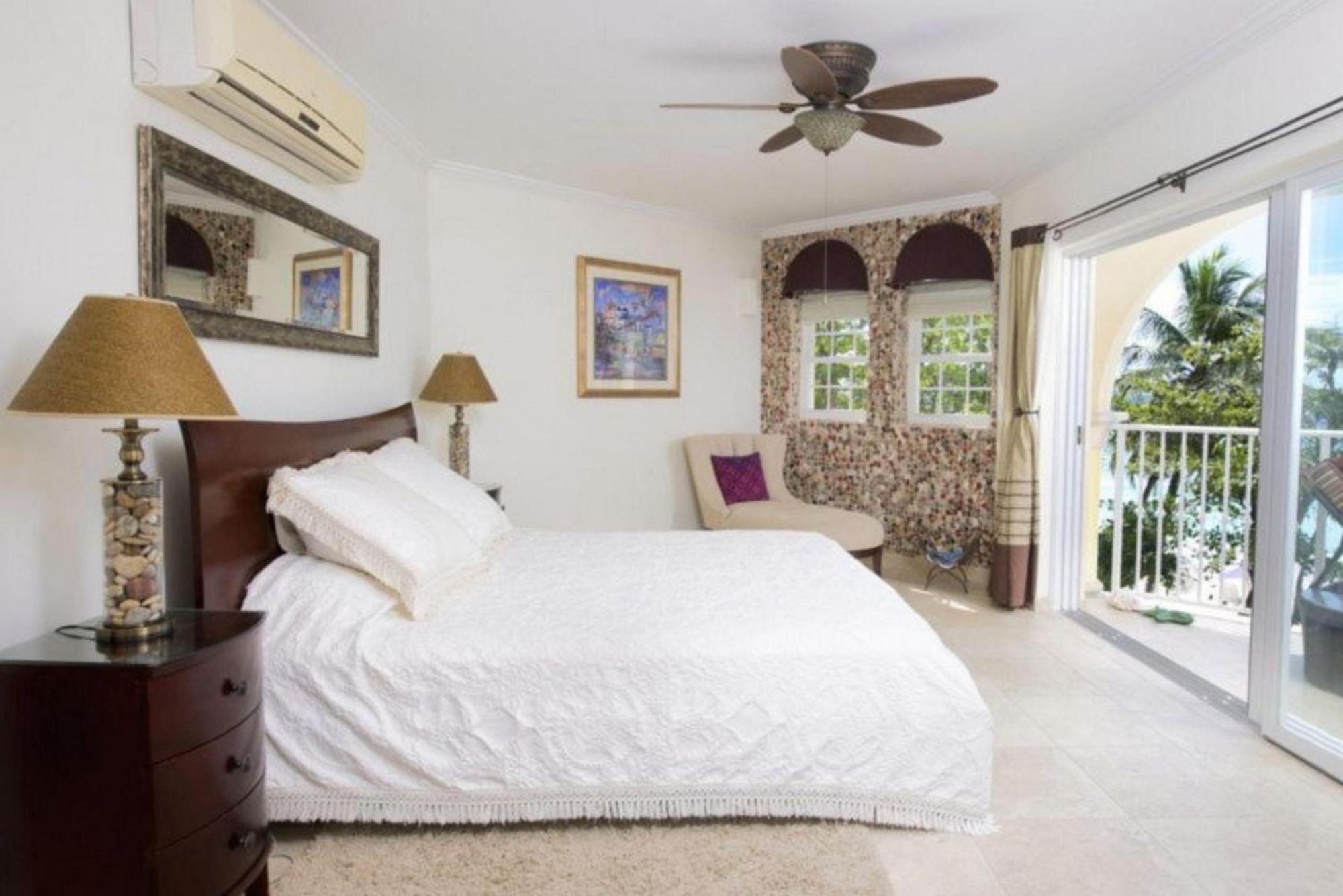 Sapphire Beach Condos Christ Church Habitación foto